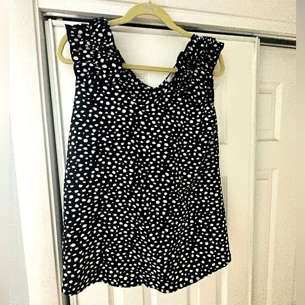 Black and white Jodifel blouse SMALL